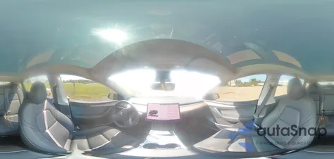 2024 Tesla Model Y из США, поврежденный, VIN 7SAYGAEE1RF185847